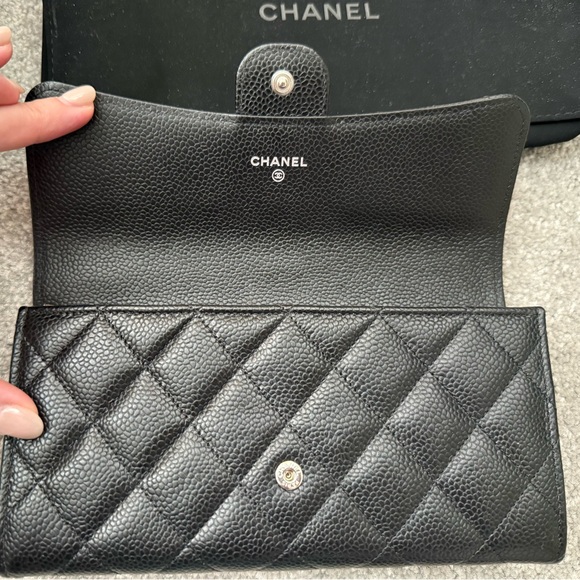 Brand New Chanel Black Quilted Wallet with Silver Logo - Picture 5 of 10
